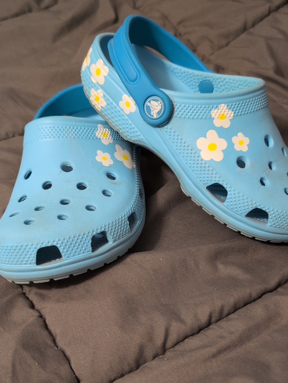 CROCS Kids Light Blue Daisy Clogs